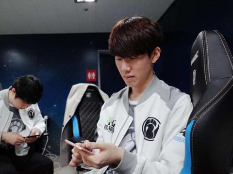 斗地主高手如何稳住局面（斗地主高手如何稳控局势）